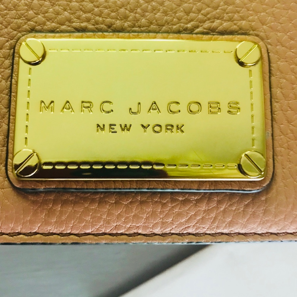 Marc Jacobs wallet - Picture 2 of 4